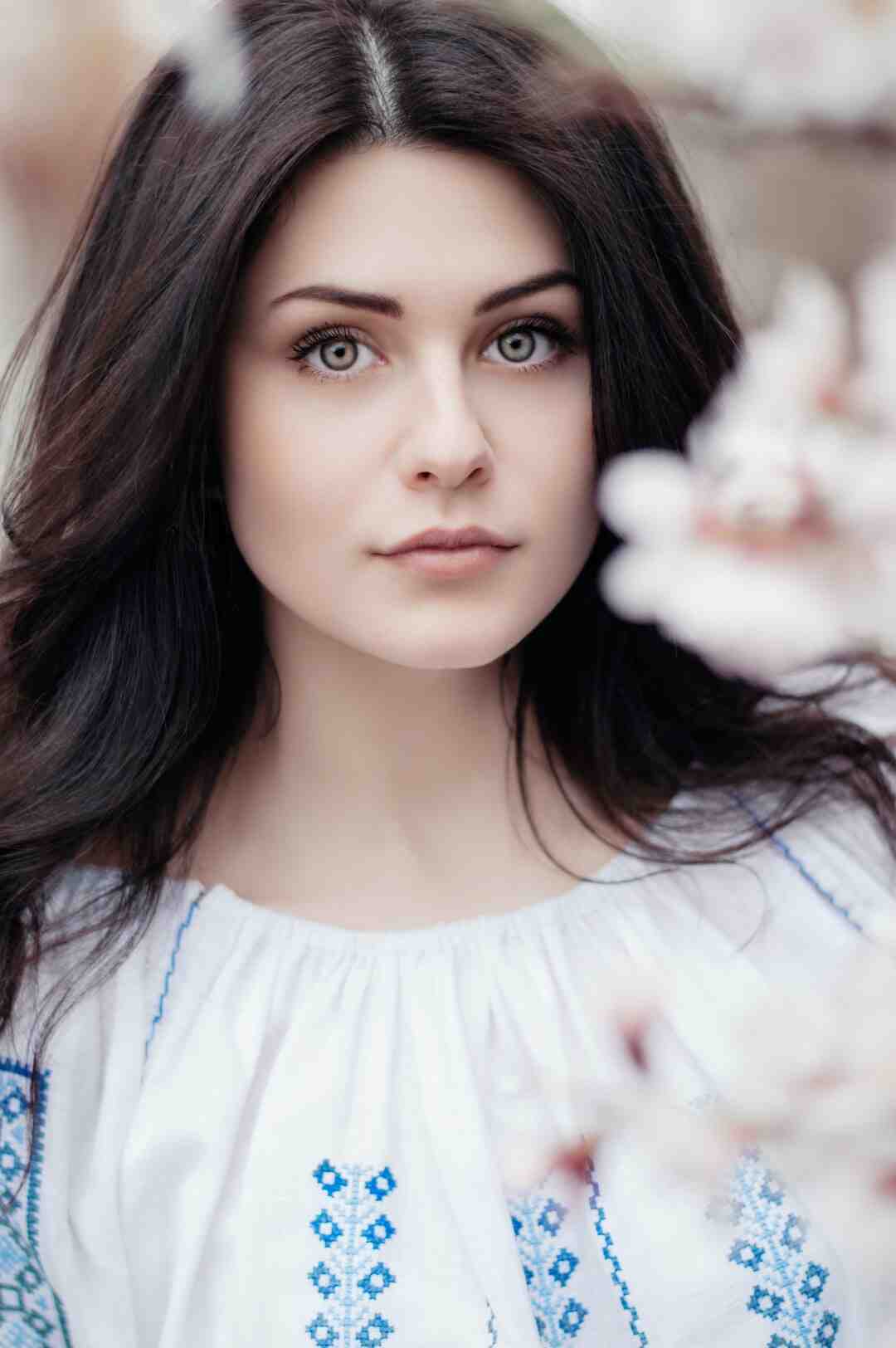 Comment faire pousser ses cheveux de 20 cm en 1 mois sans produit ?