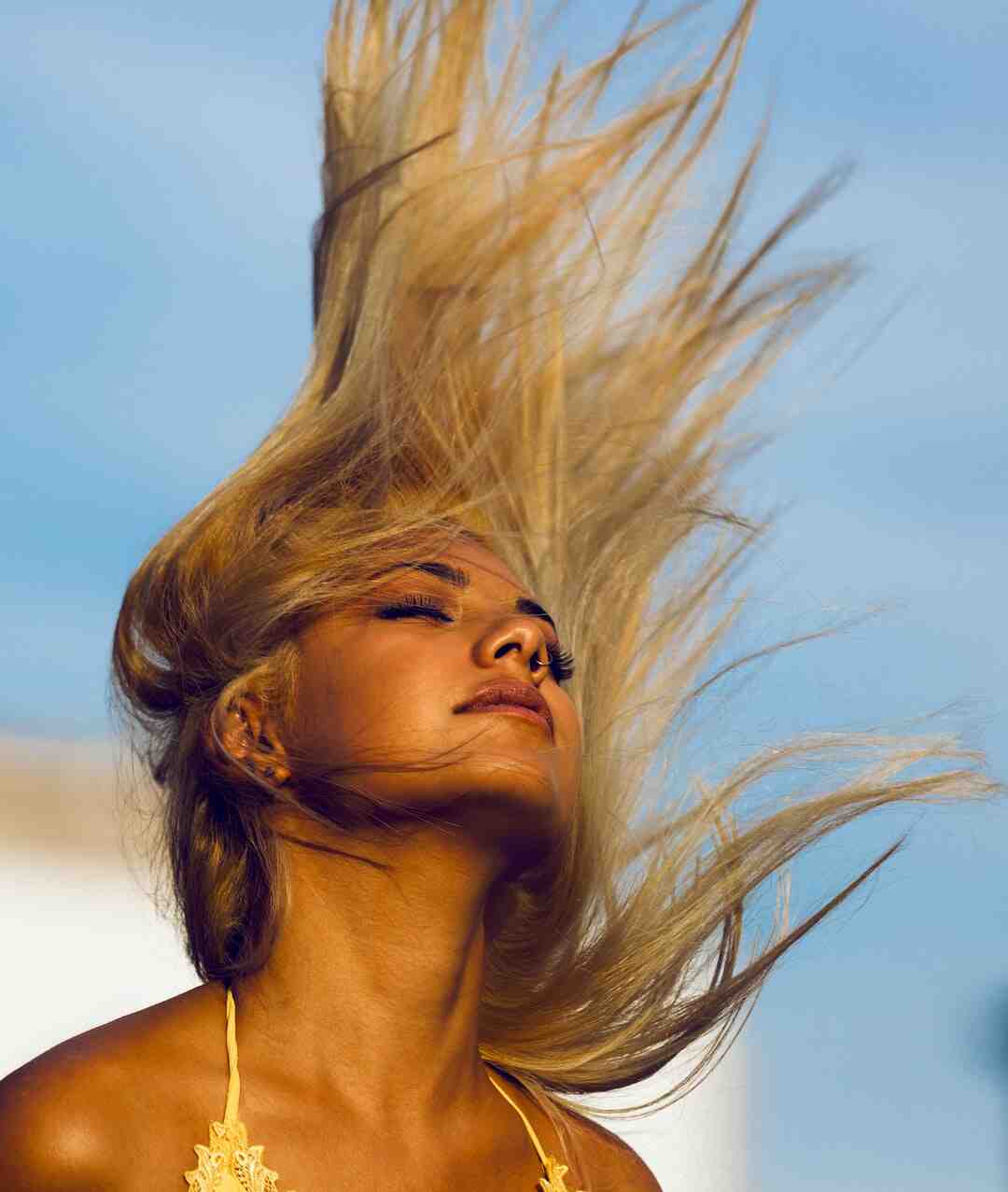 Comment faire pousser ses cheveux de 20 cm en 1 semaine ?