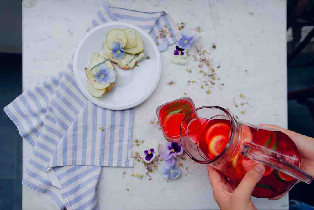 Comment fixer un porte-serviette sur du placo ?