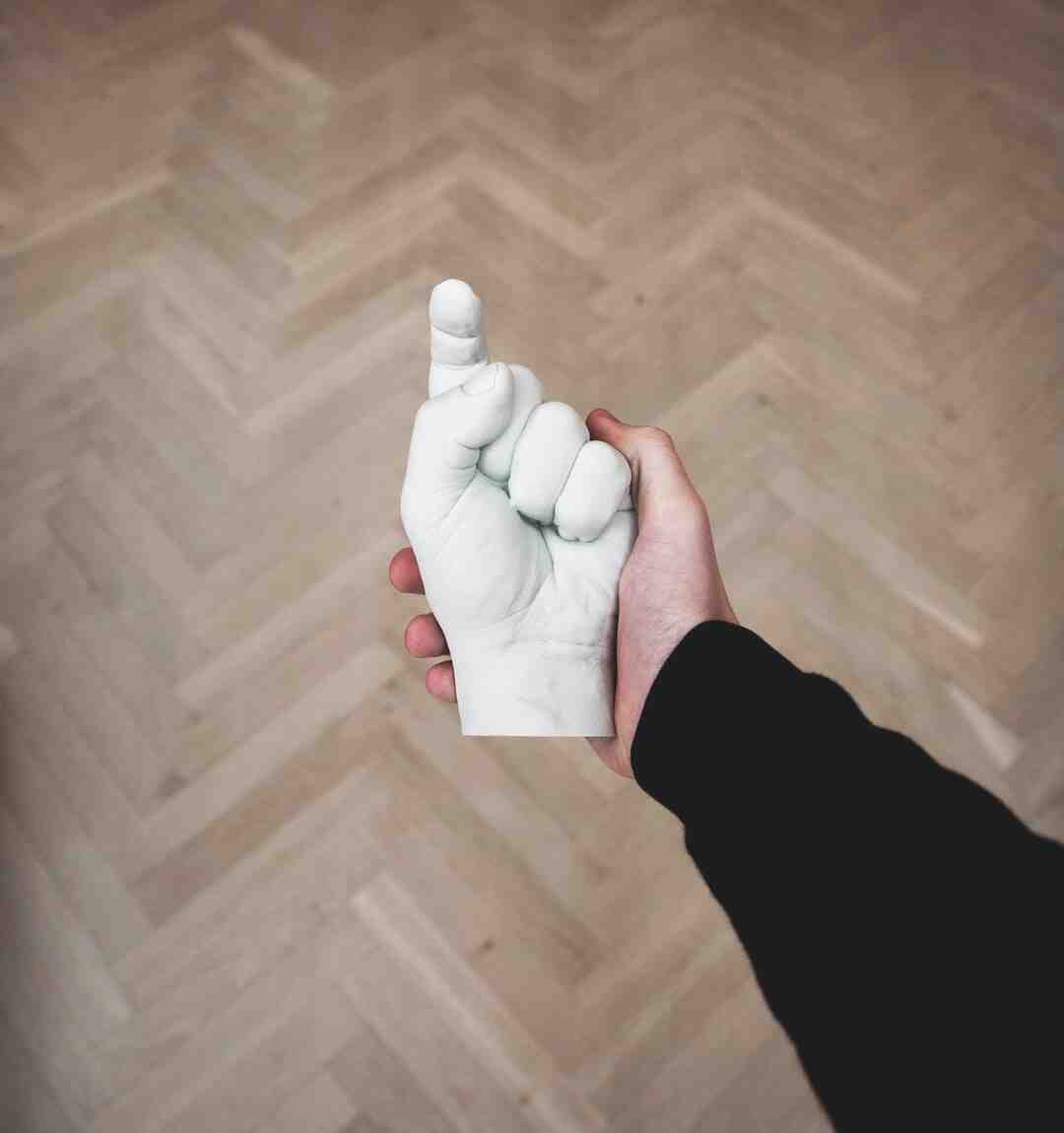 Comment masser une entorse à la cheville ?