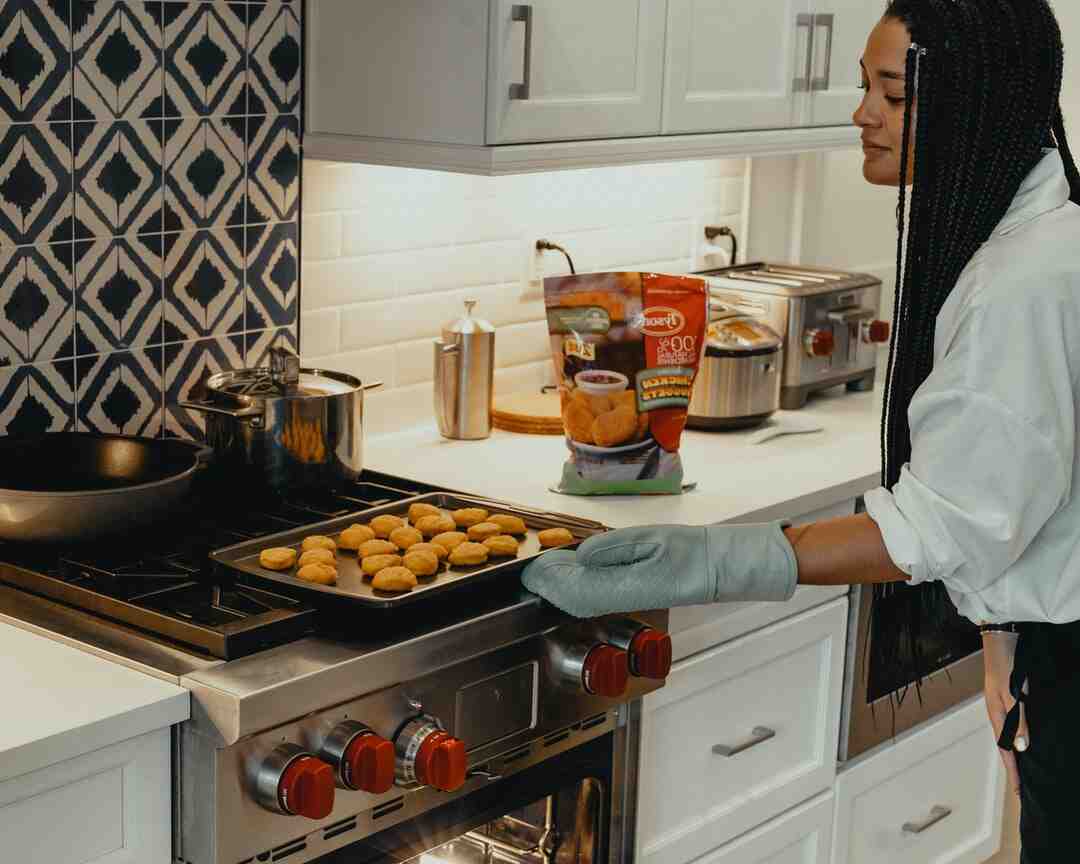 Comment mettre les serviettes de table en papier ?