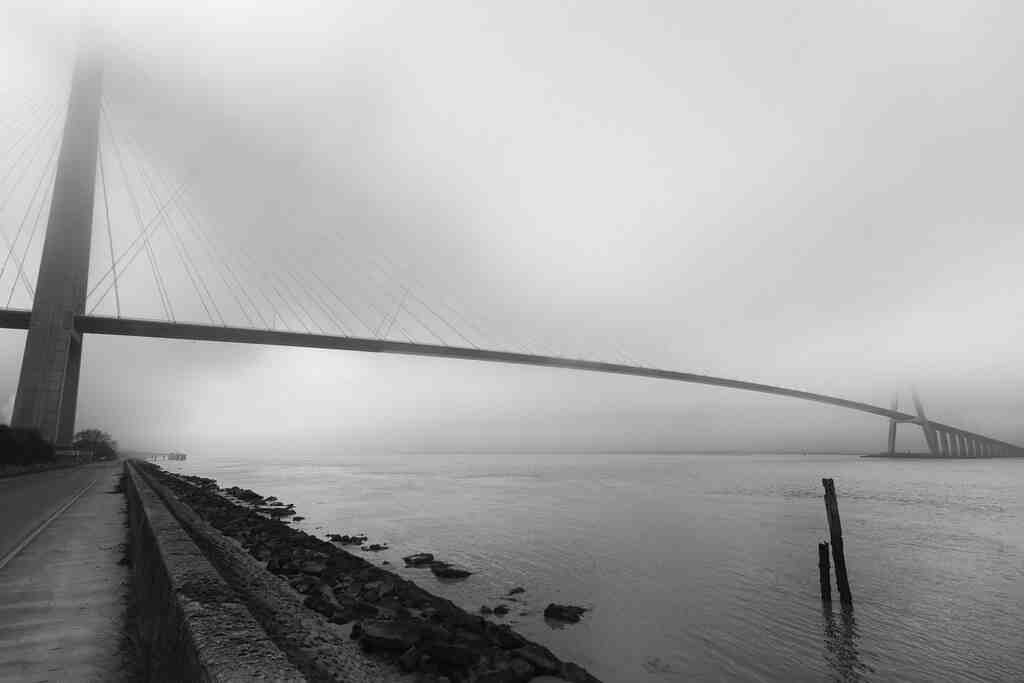 Comment resilier Bouygues avec la loi Châtel ?