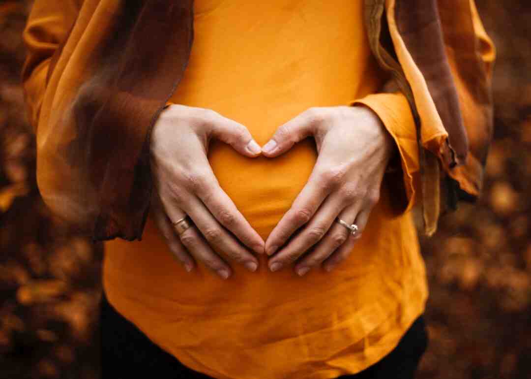 Comment savoir si je suis enceinte avec un doigt ?