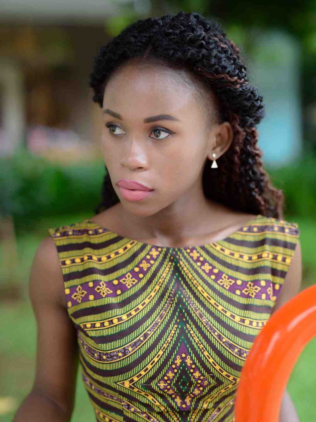 Est-ce que l'huile de ricin donne du volume aux cheveux ?