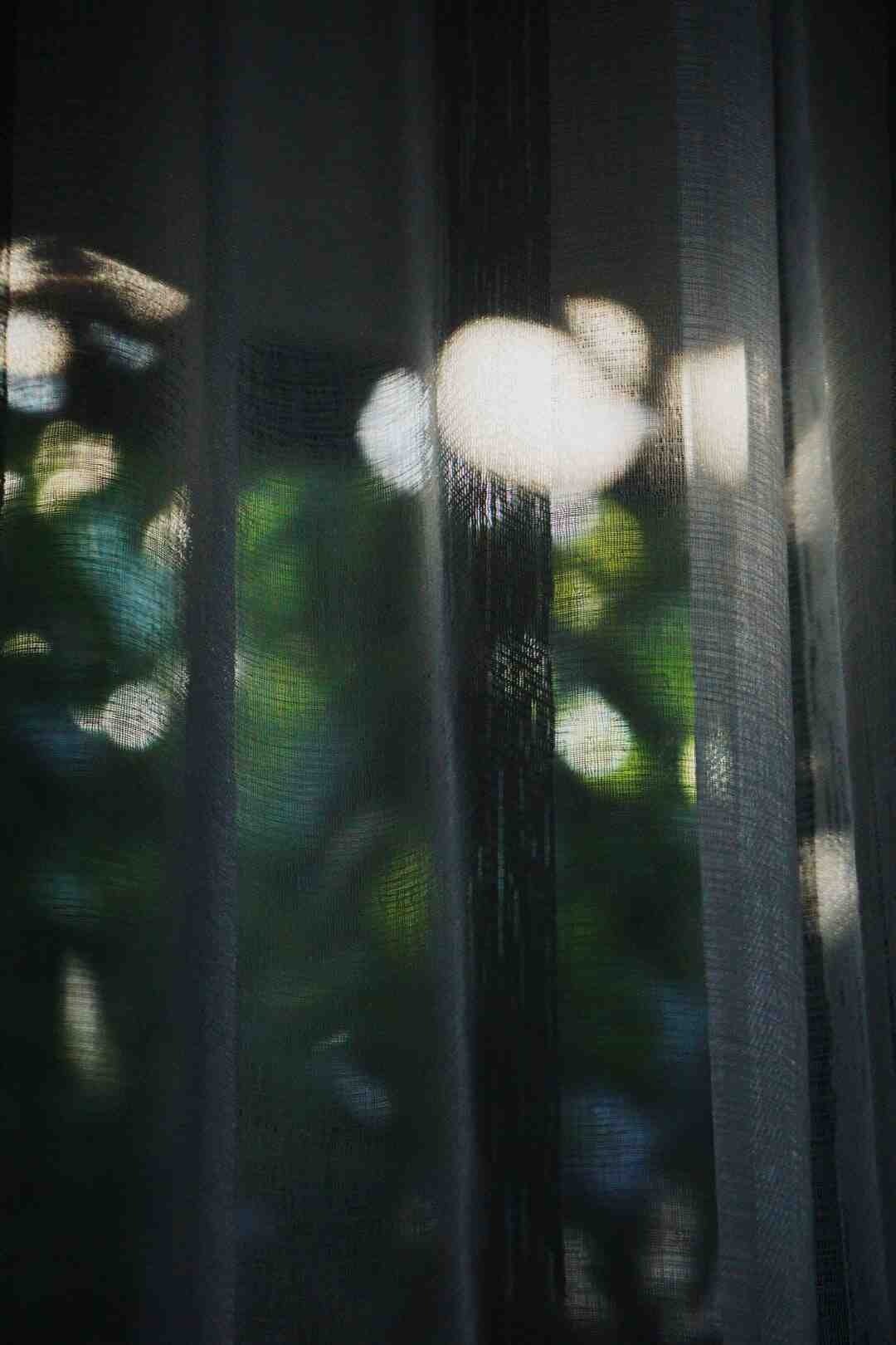 How do you build a tower in 7 Days to Die?