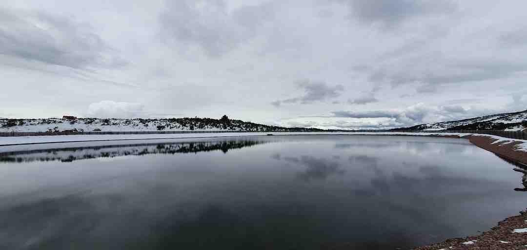 Où se trouve le démarreur Opel Zafira 19 CDTI ?