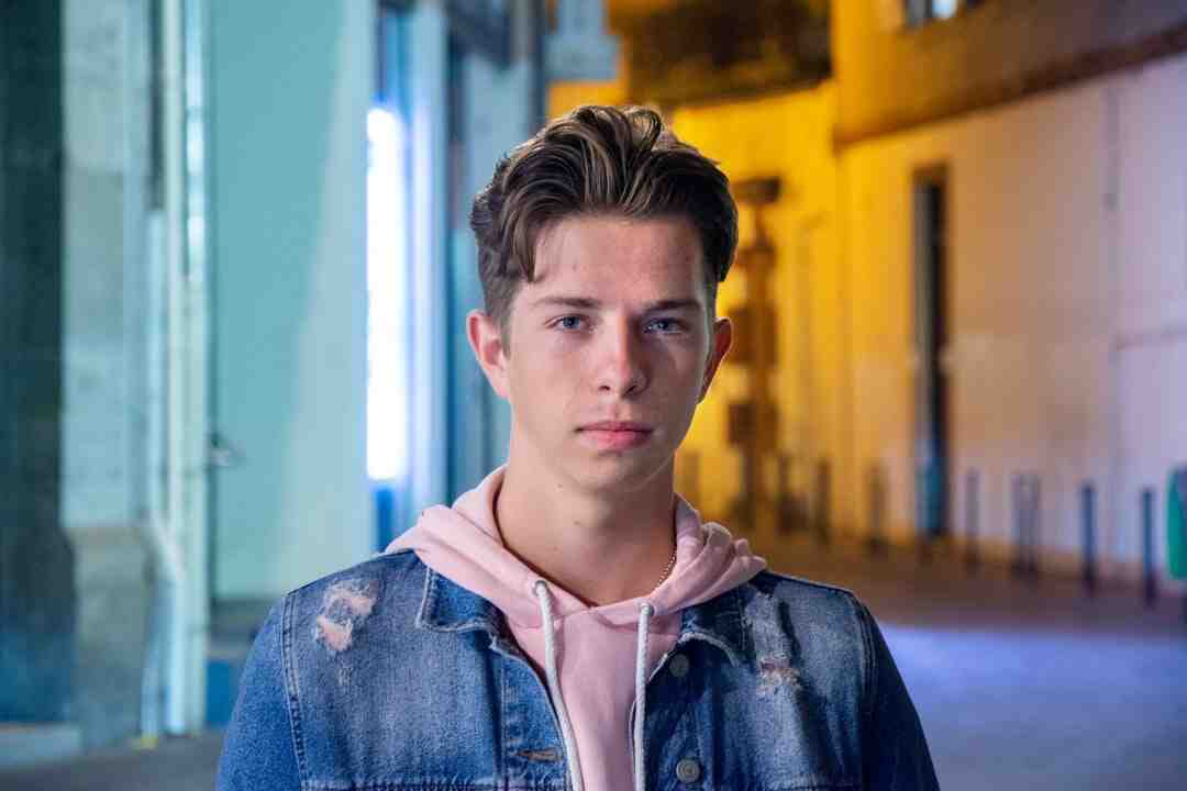 Comment avoir une peau lisse sans bouton homme ?