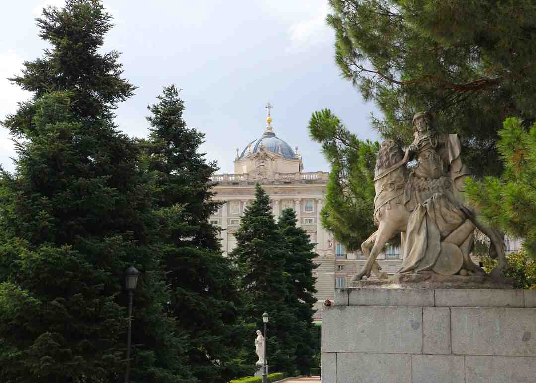 Comment faire pour devenir promoteur immobilier ?