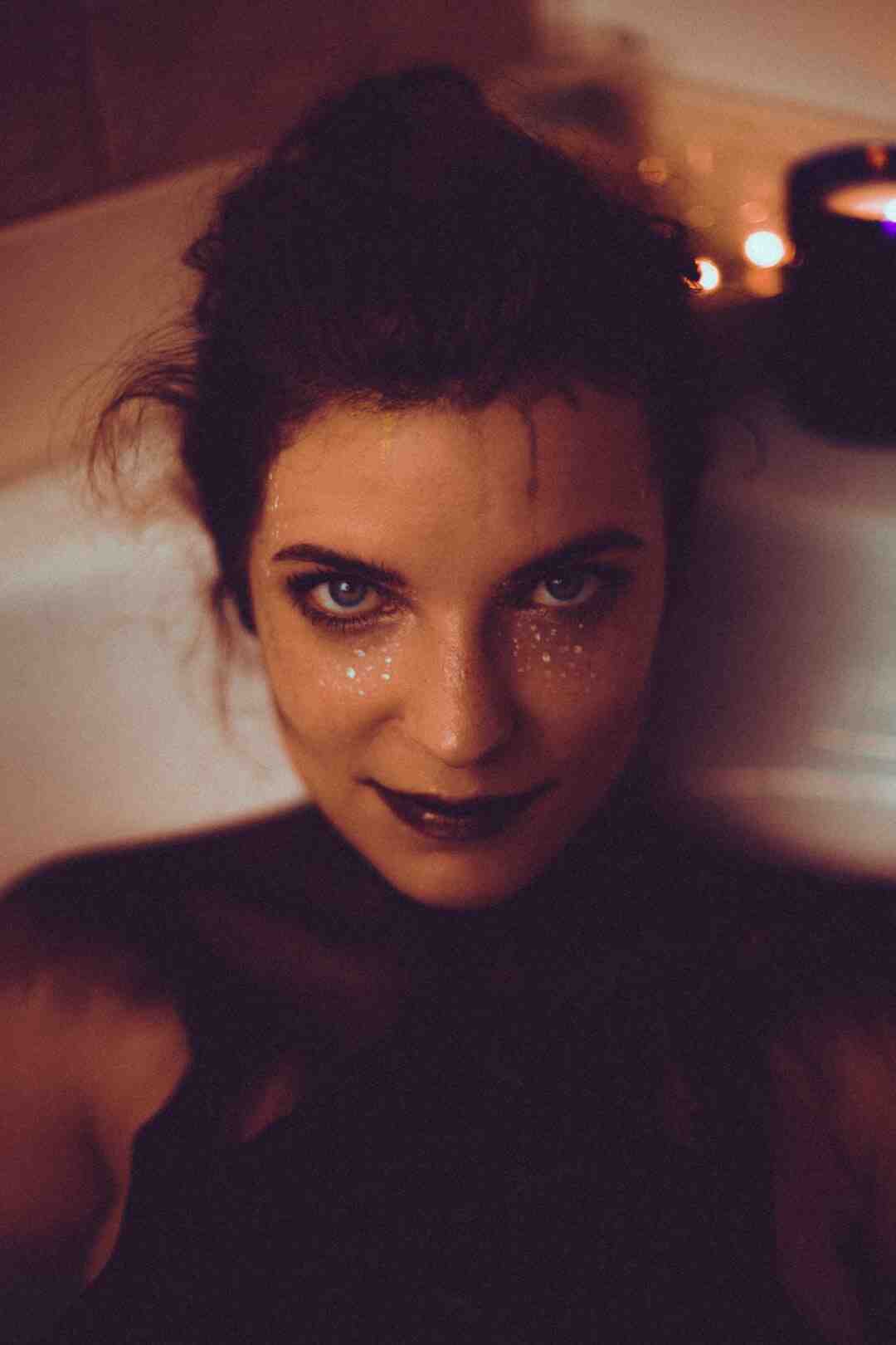 Comment soigner sa peau la nuit ?