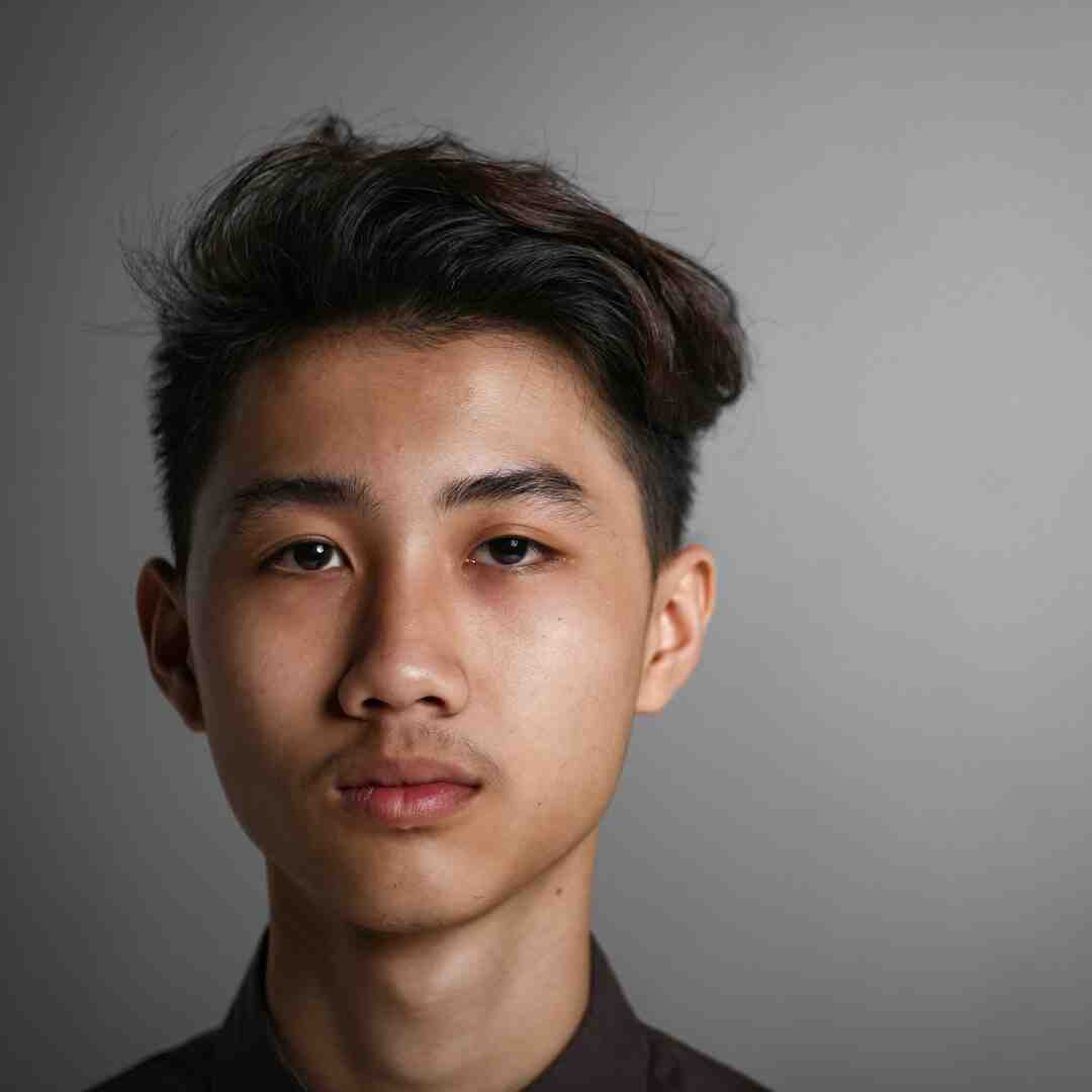 Où se met le crayon pour les yeux ?