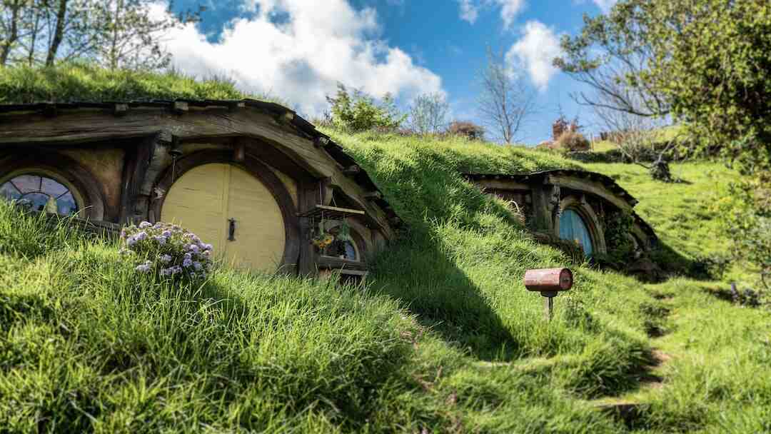 Où va Frodon à la fin du Seigneur des Anneaux ?