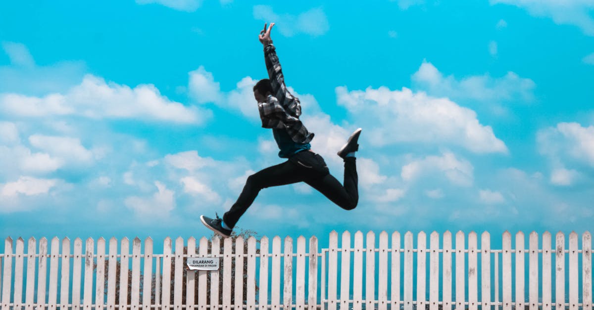 découvrez notre guide complet sur les balances : types, fonctionnalités, conseils d'utilisation et bien plus encore pour vous aider à choisir la balance idéale pour vos besoins.